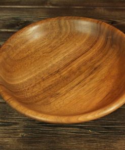 Assiette mi-creuse en noyer